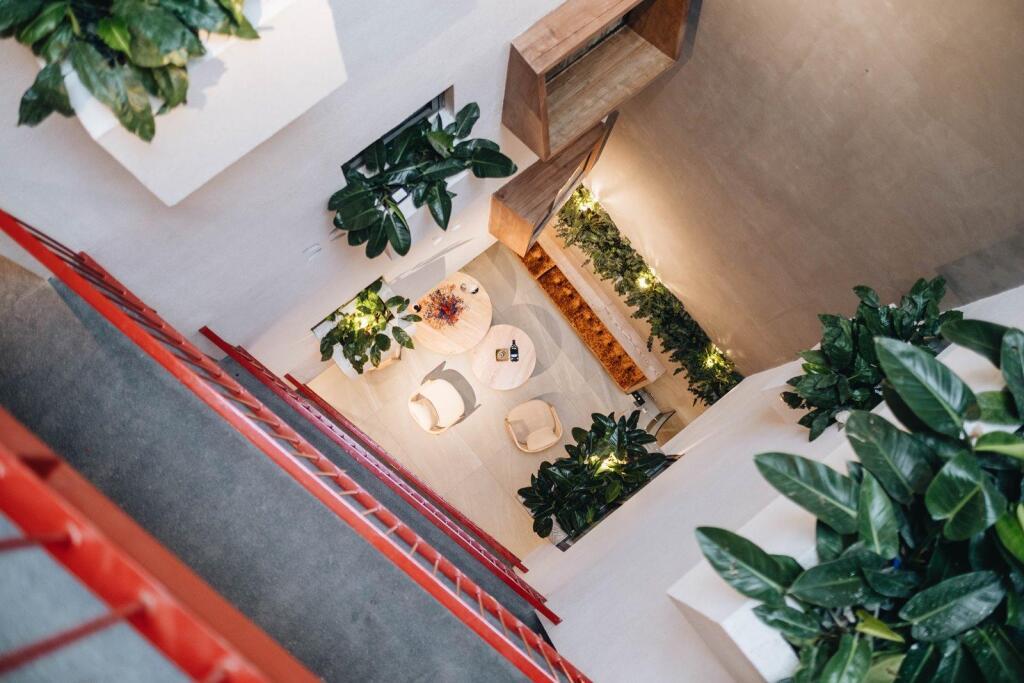 hotel image 13