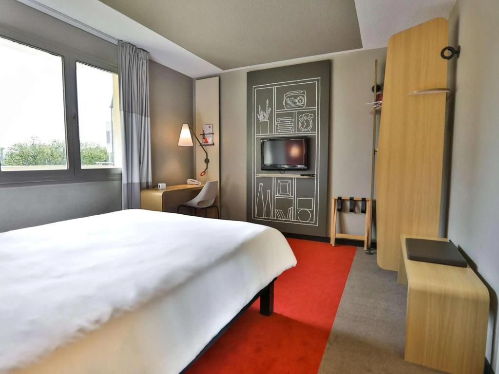 hotel image 12