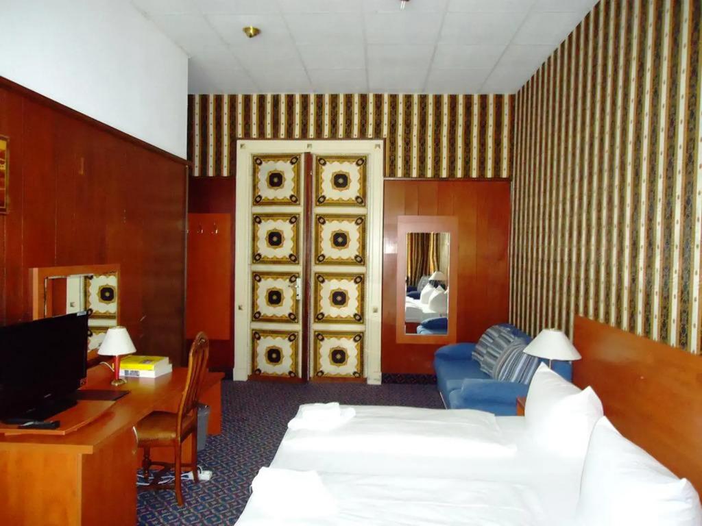 hotel image 13