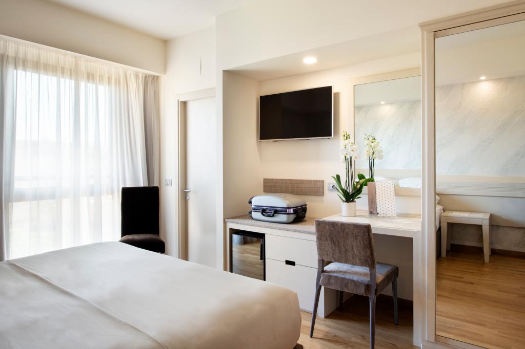 hotel image 16