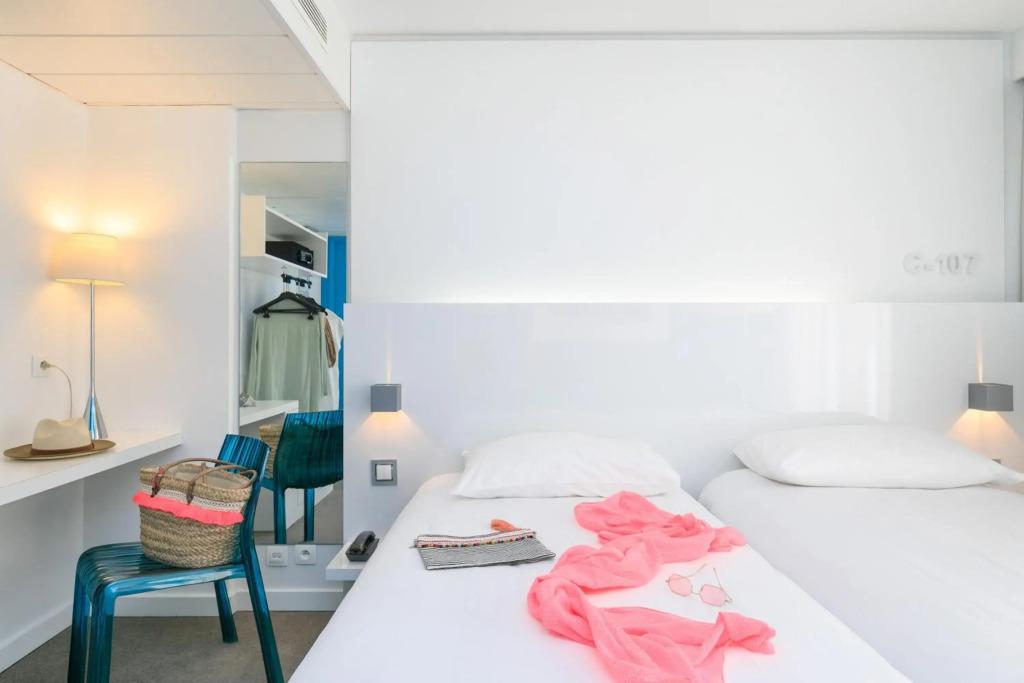 hotel image 10