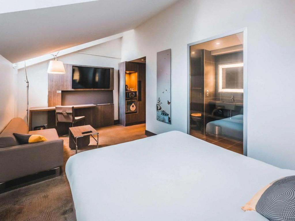 hotel image 16