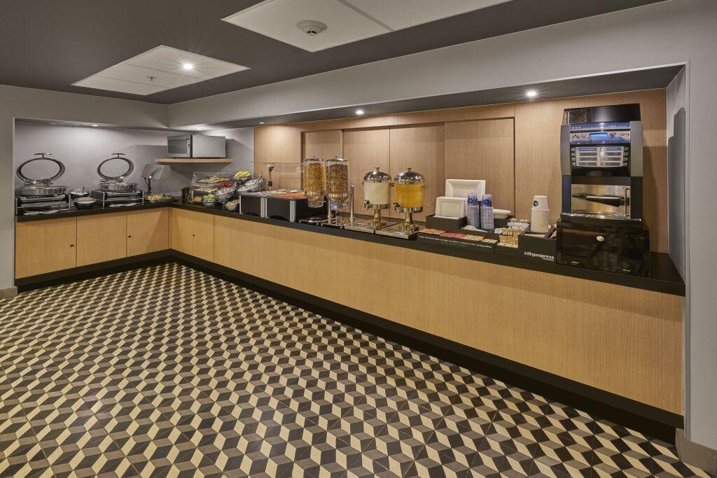 hotel image 10