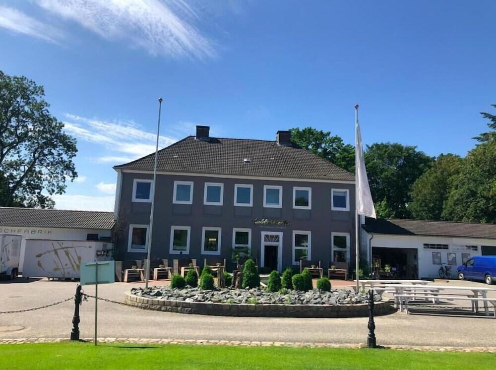 hotel image 13