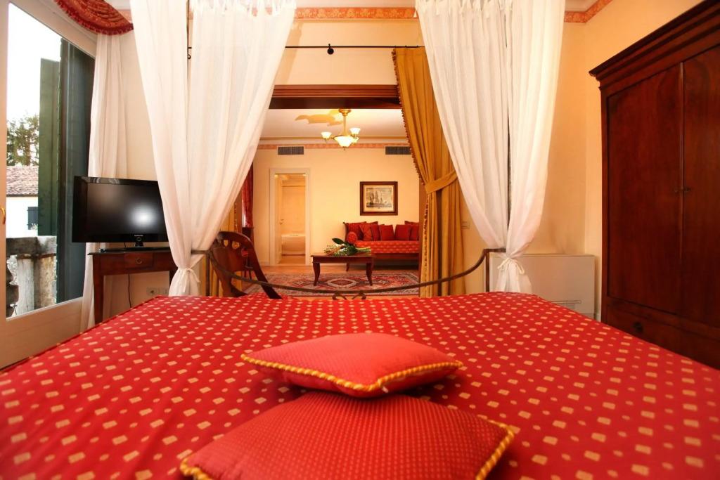 hotel image 9