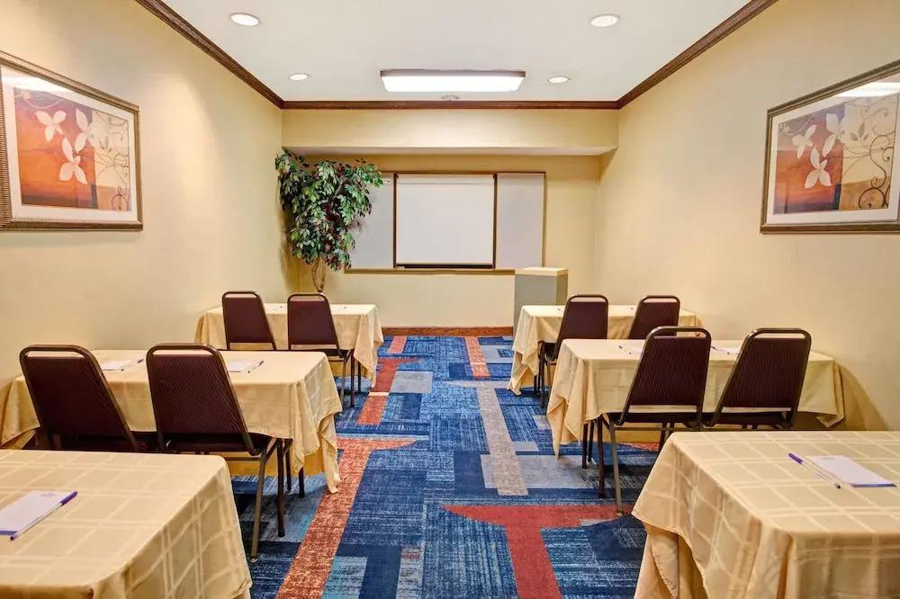 hotel image 11