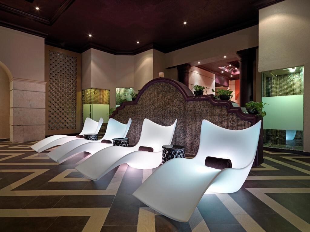 hotel image 18