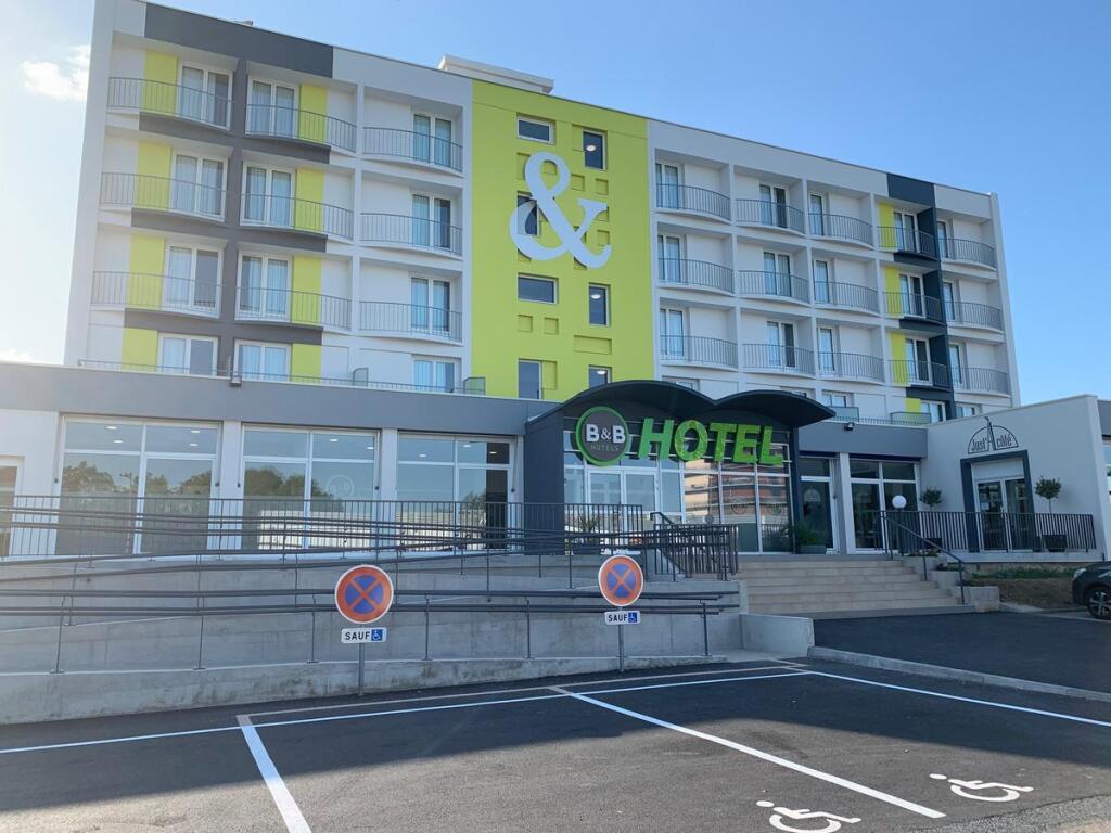 hotel image 8