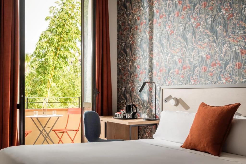 hotel image 13