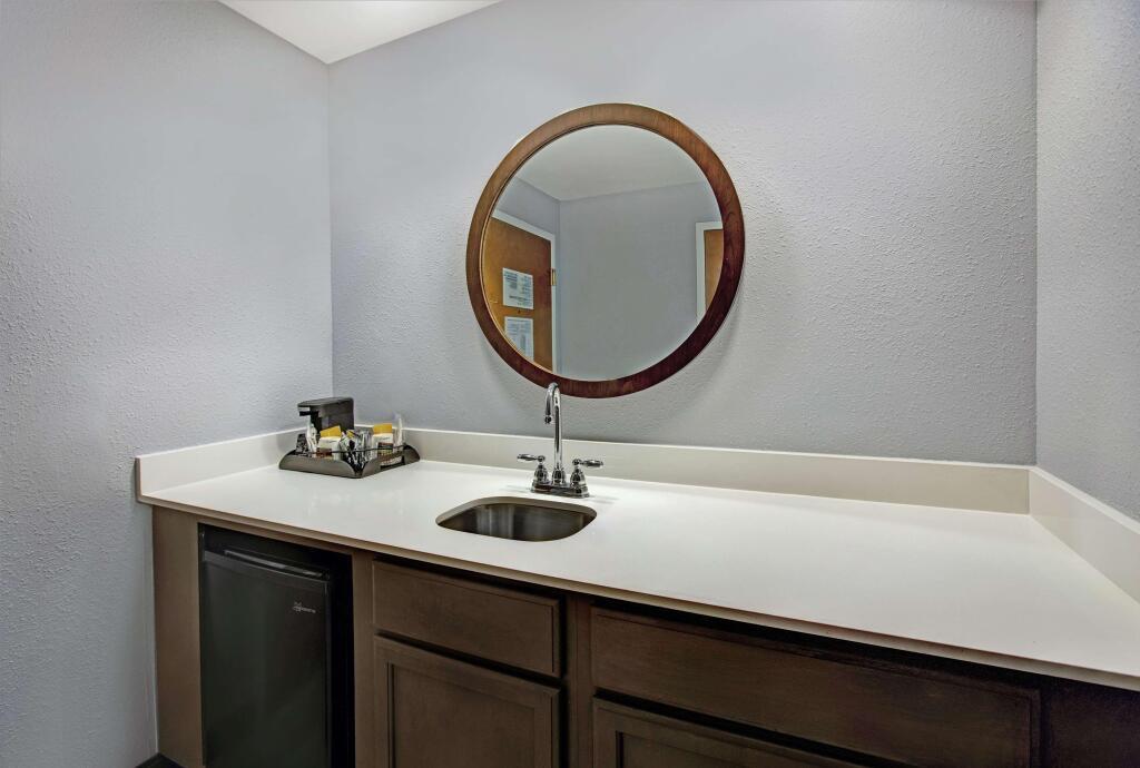 hotel image 16