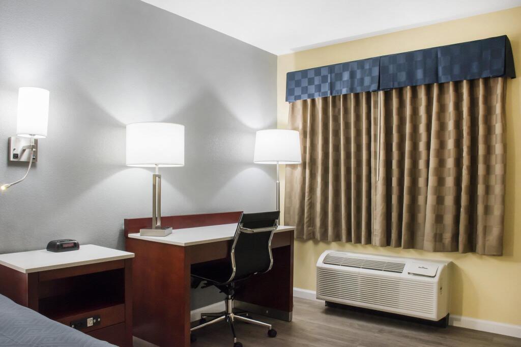 hotel image 13