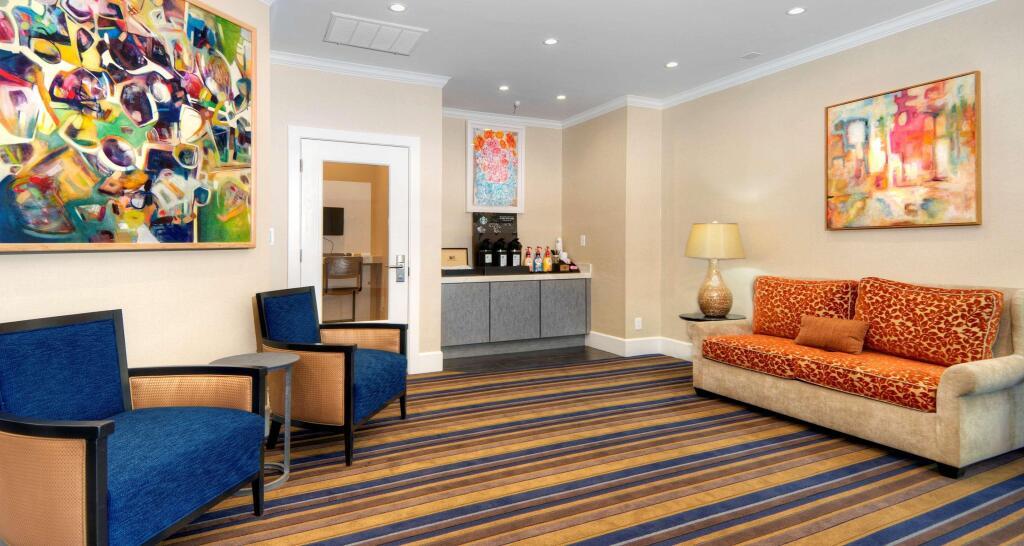 hotel image 12
