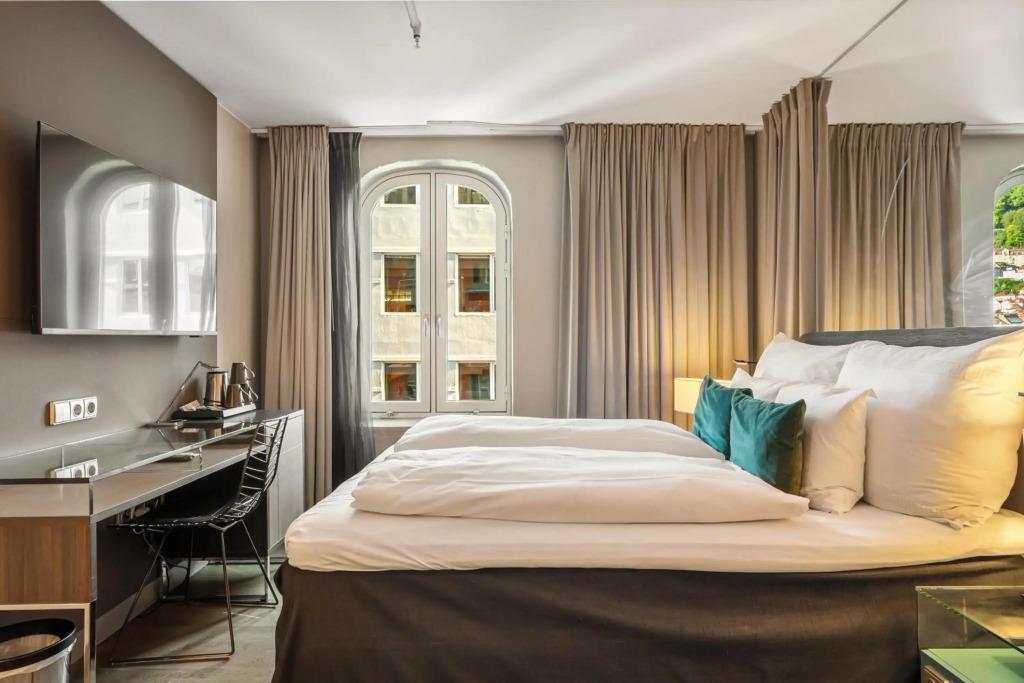 hotel image 13