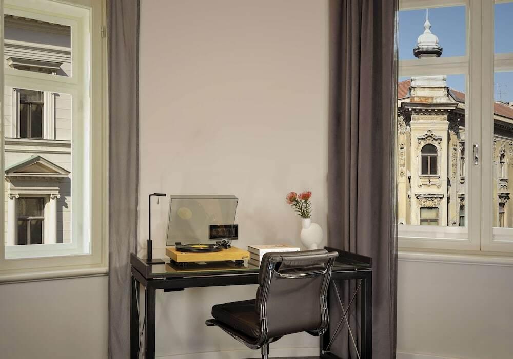 hotel image 47