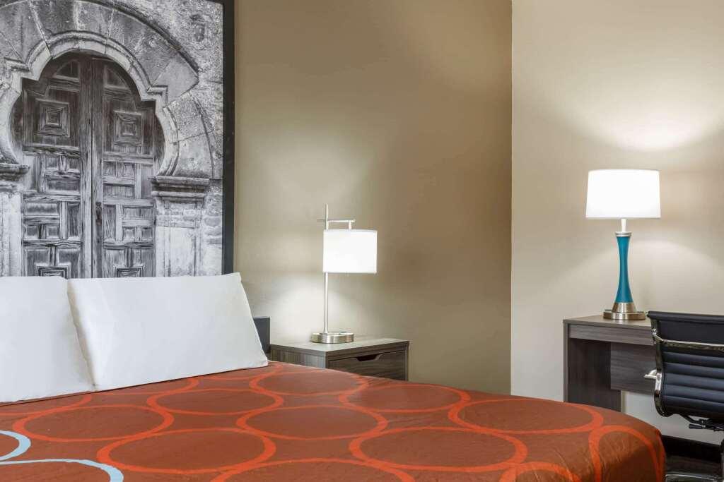 hotel image 11