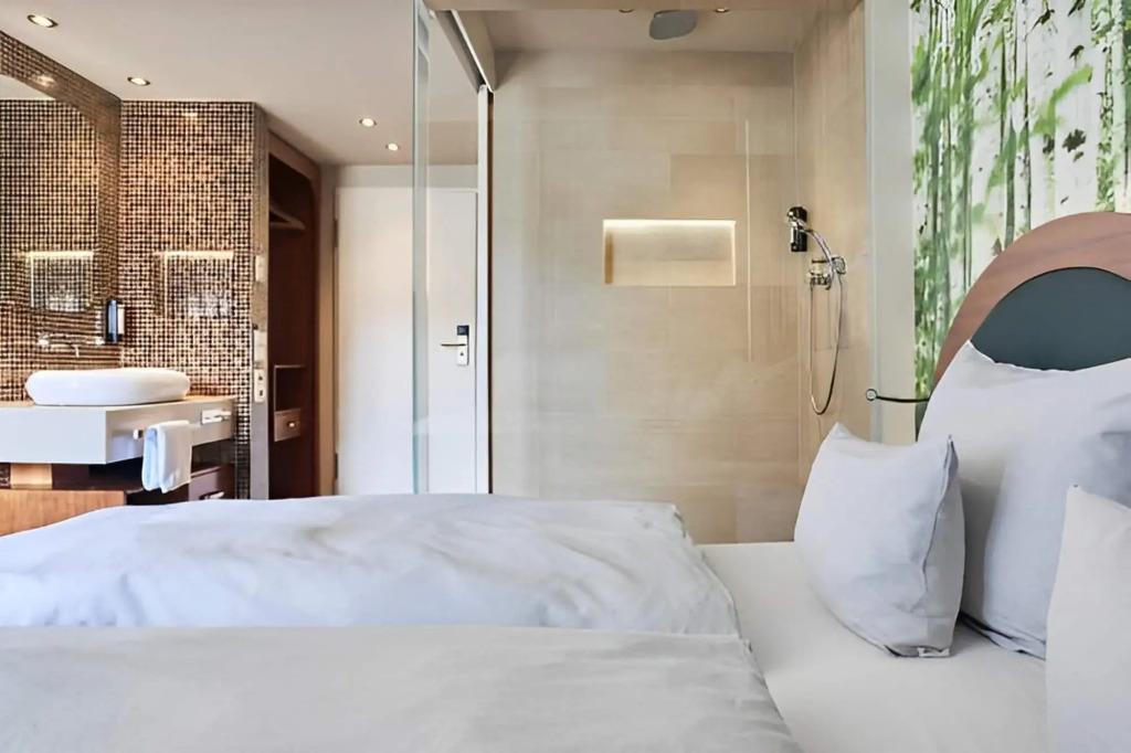 hotel image 12