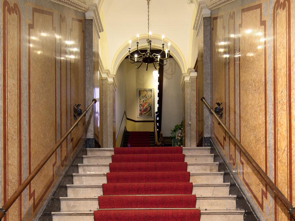 hotel image 37