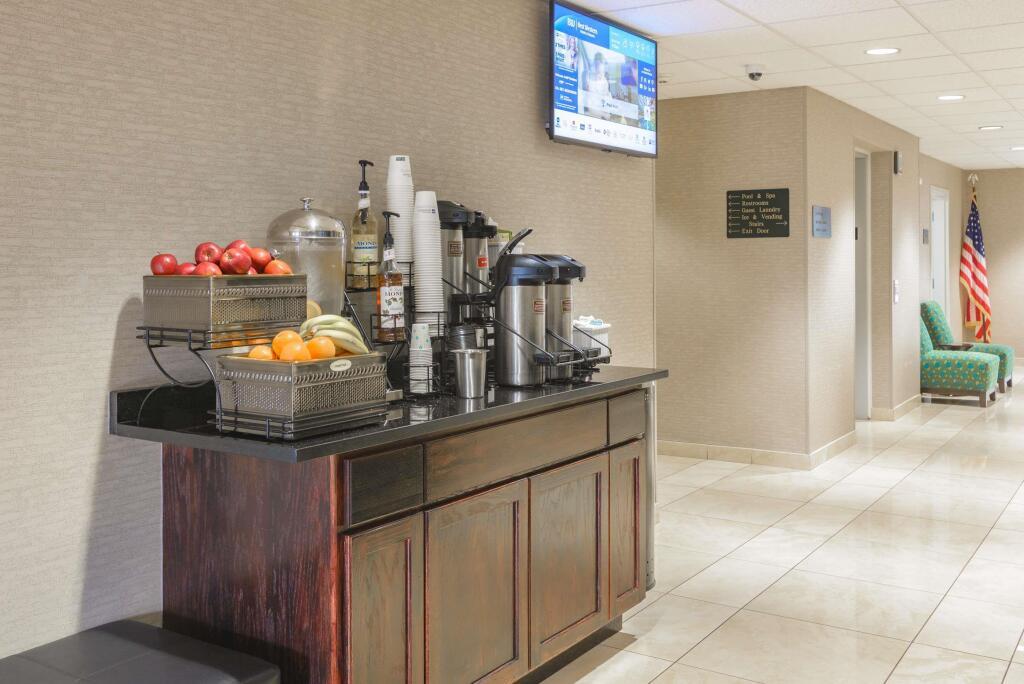 hotel image 8