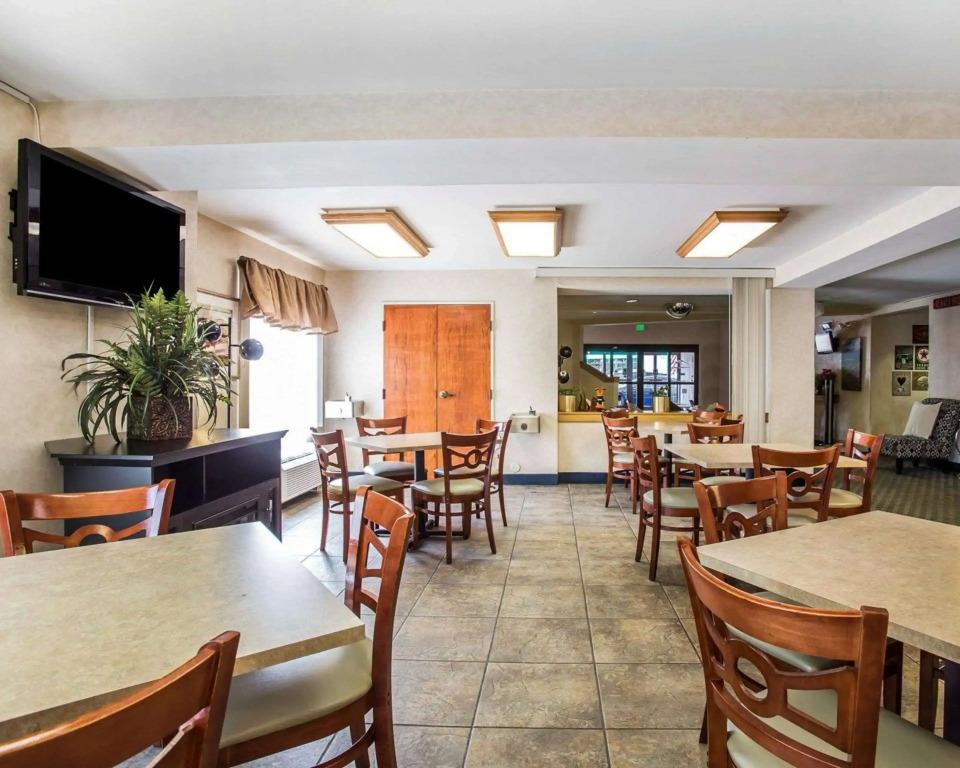 hotel image 10