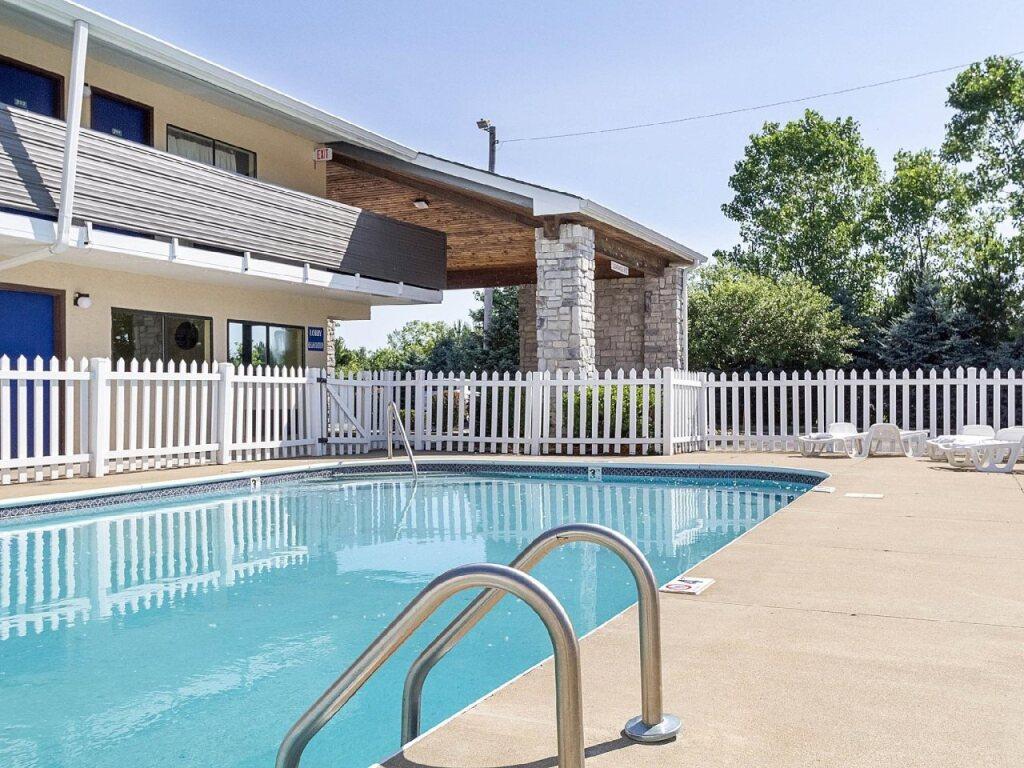 hotel image 10
