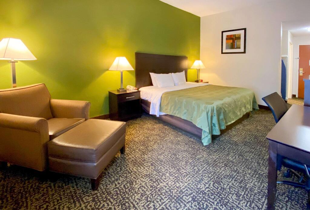 hotel image 12