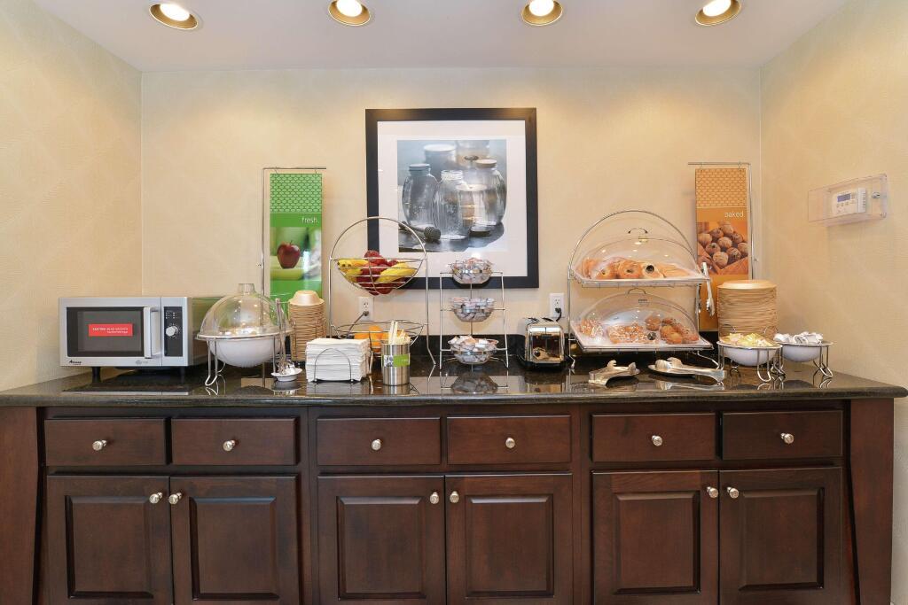 hotel image 13
