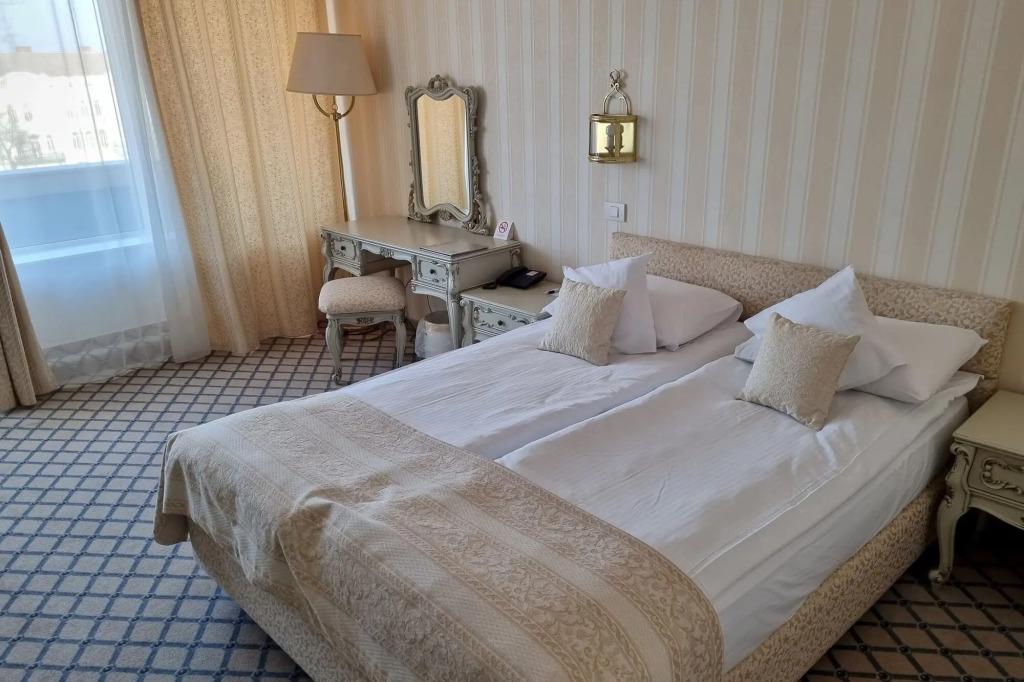 hotel image 43