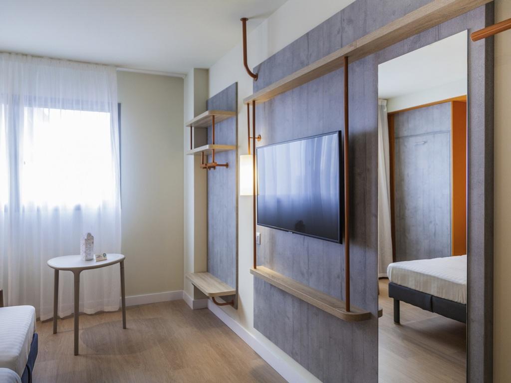 hotel image 12