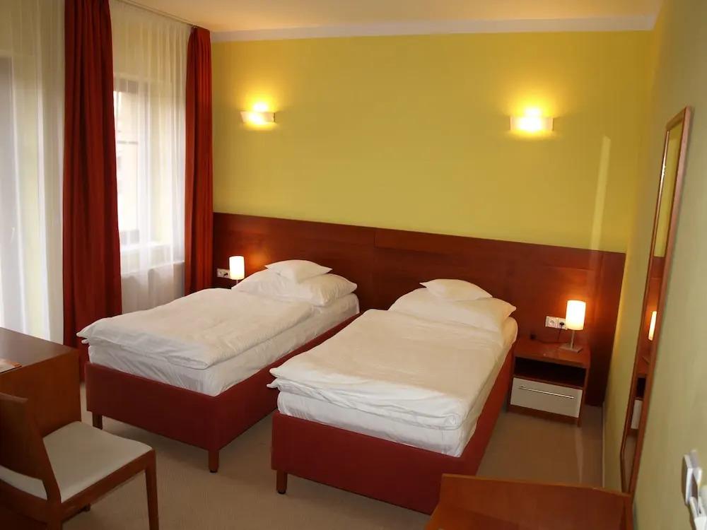 hotel image 12