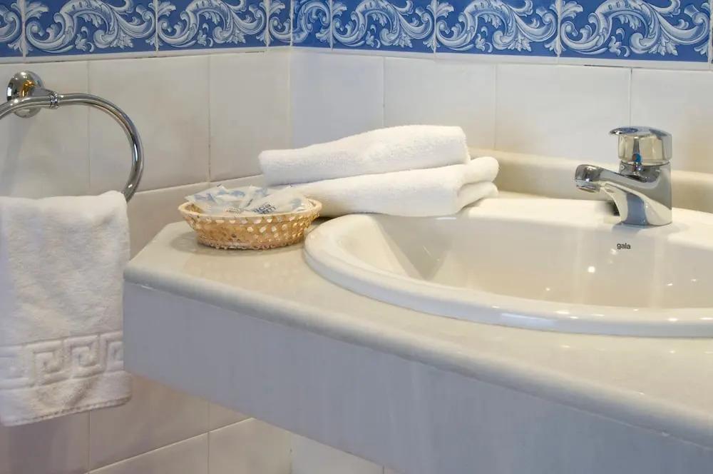 hotel image 16
