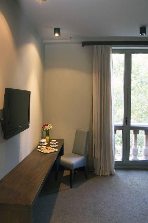hotel image 16