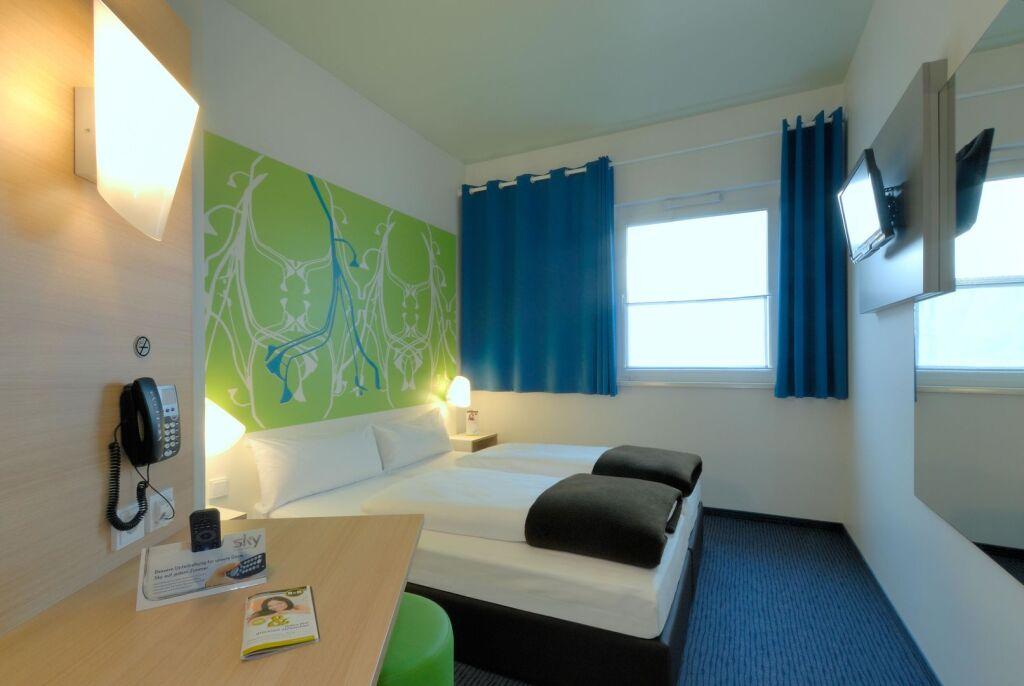 hotel image 12