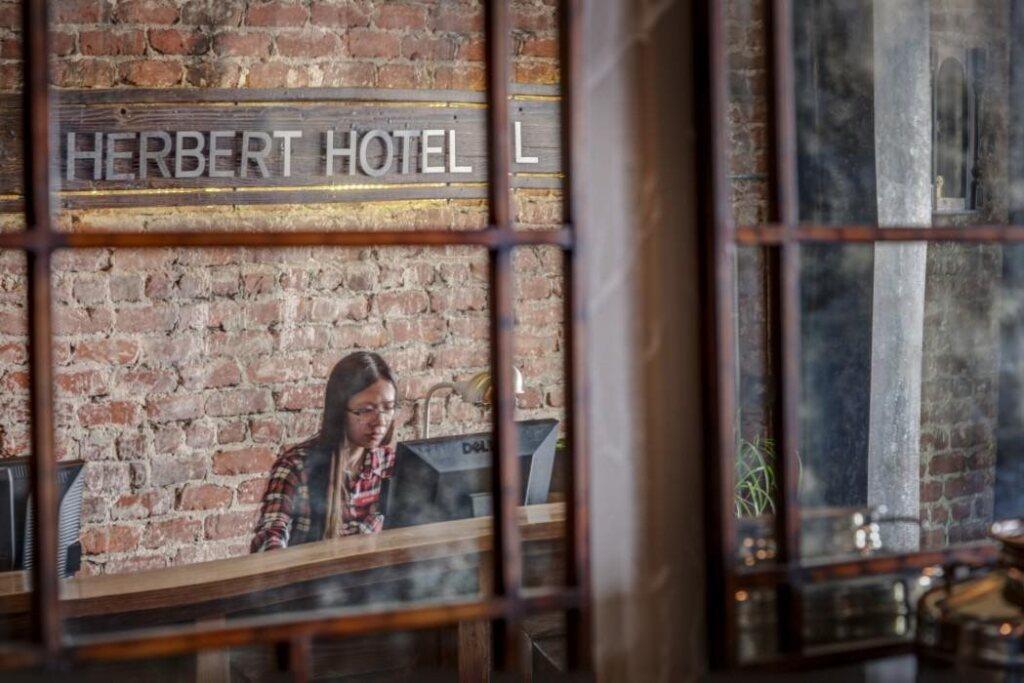 hotel image 85