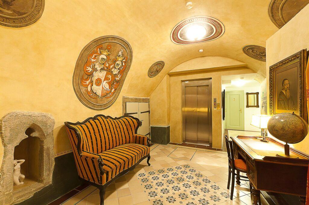 hotel image 10