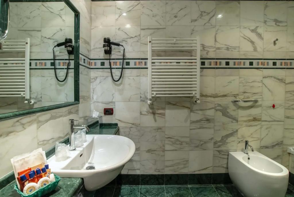 hotel image 36