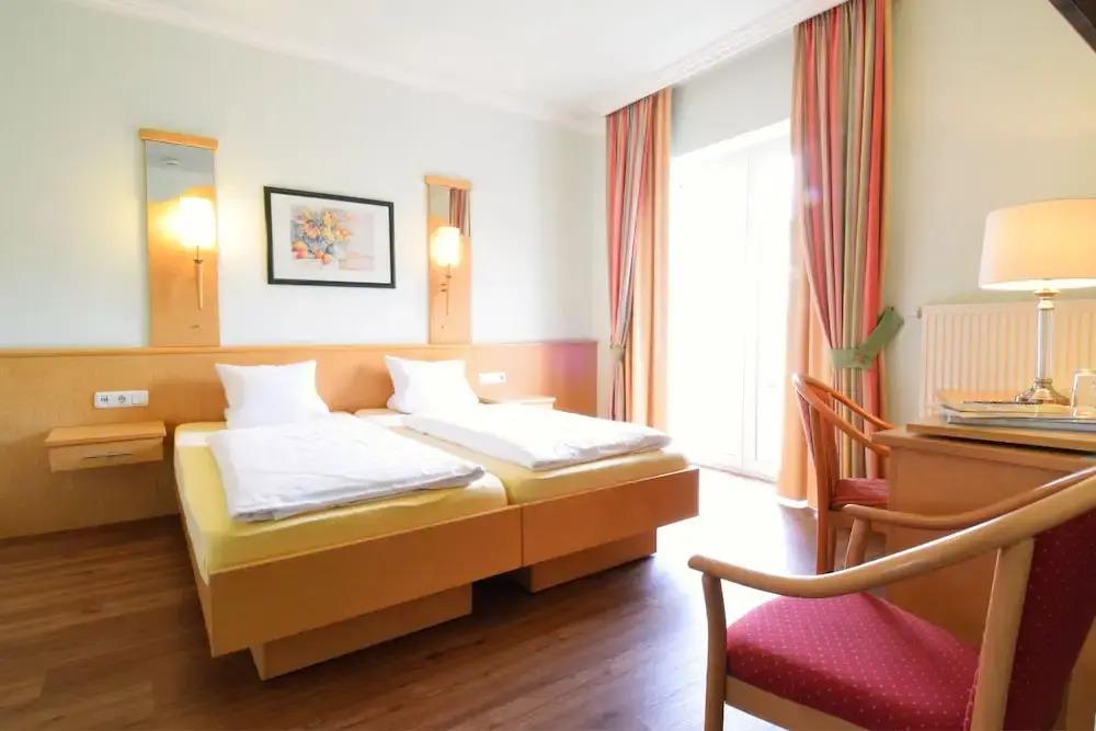 hotel image 10