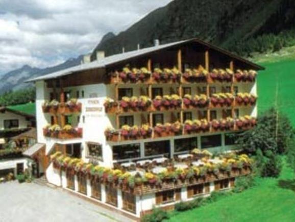 hotel image 13