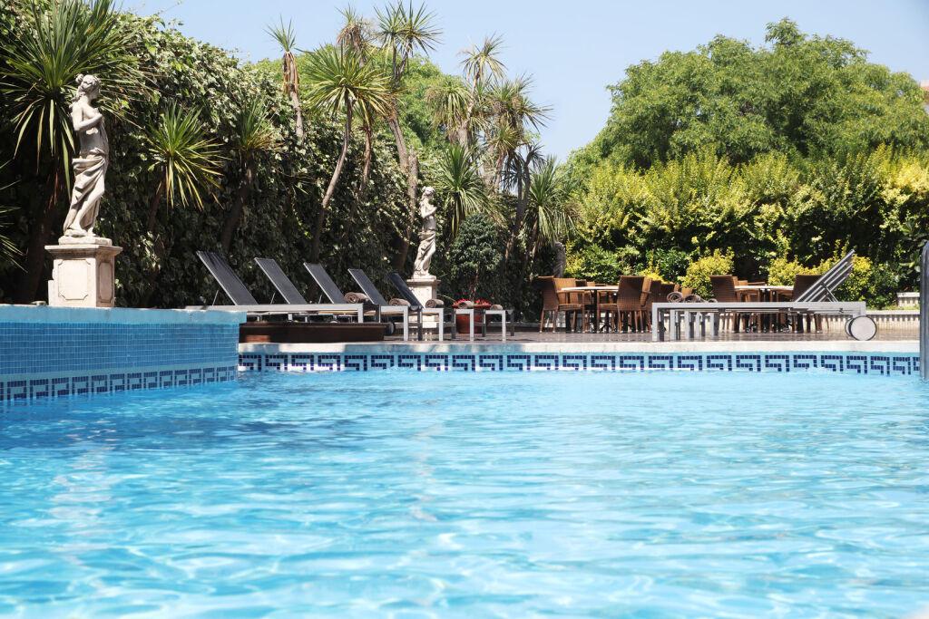 hotel image 10