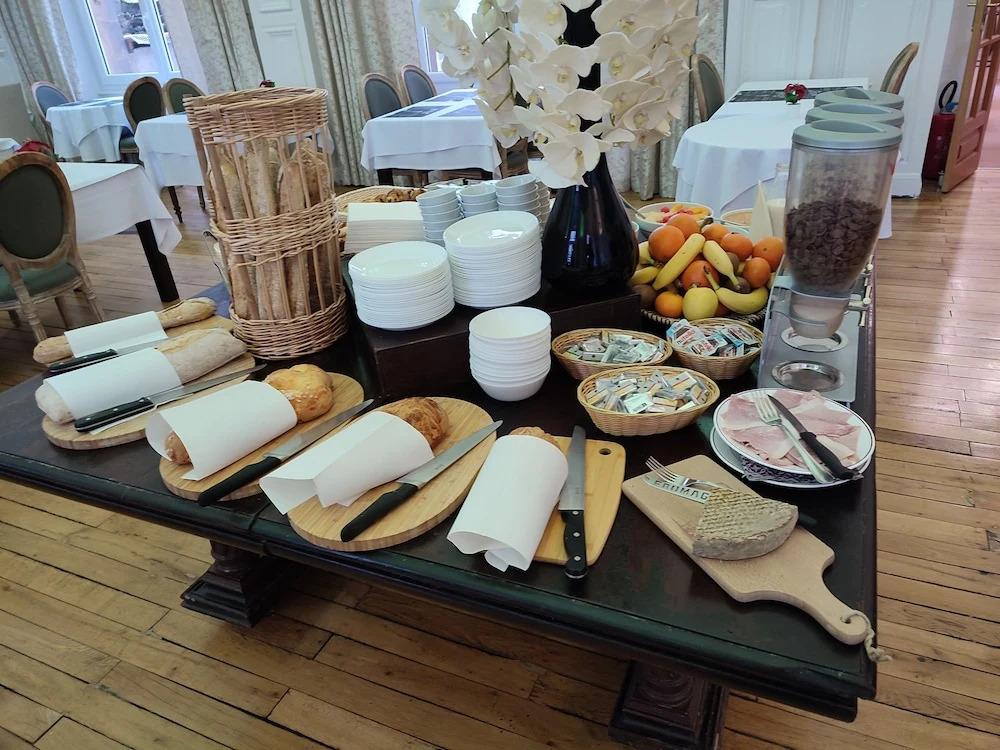 hotel image 9