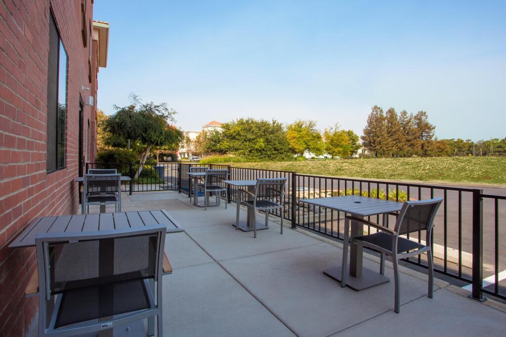 hotel image 13