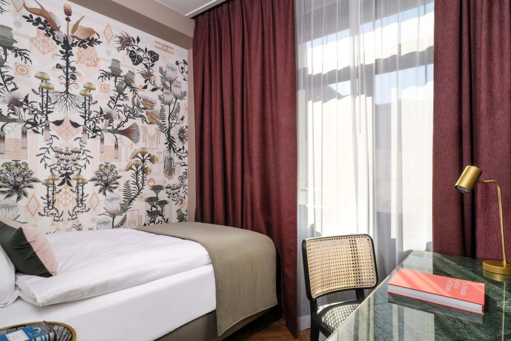 hotel image 8