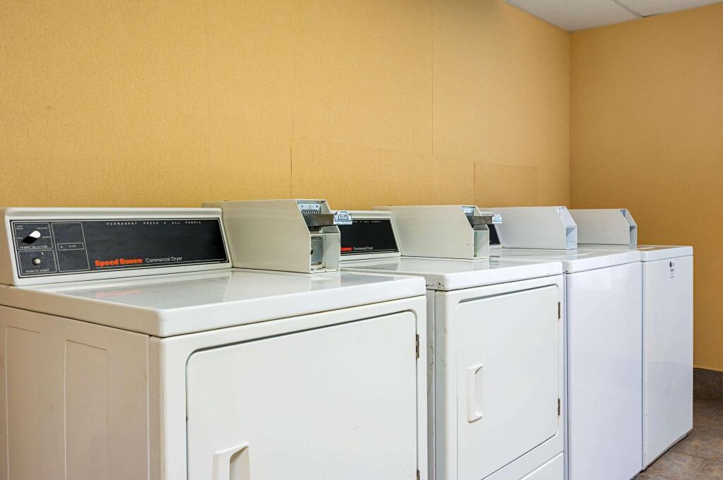 hotel image 13