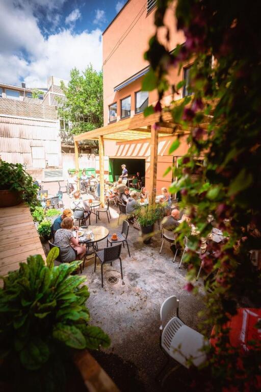hotel image 10