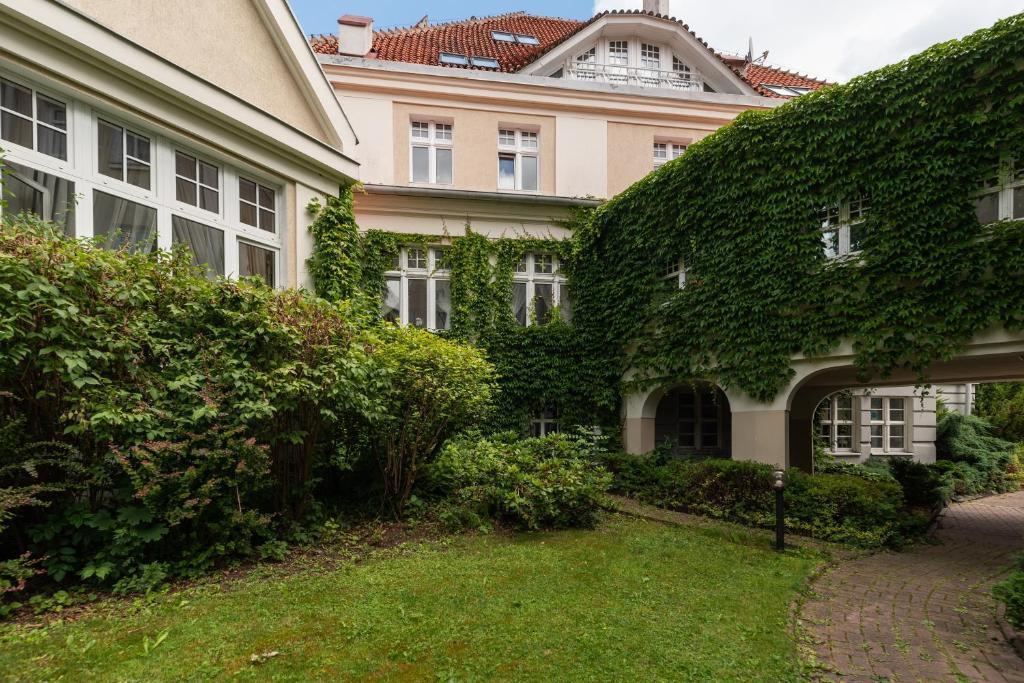 hotel image 8
