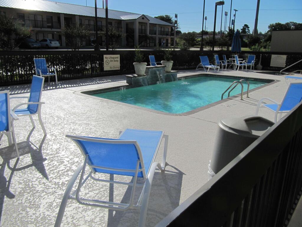 hotel image 11
