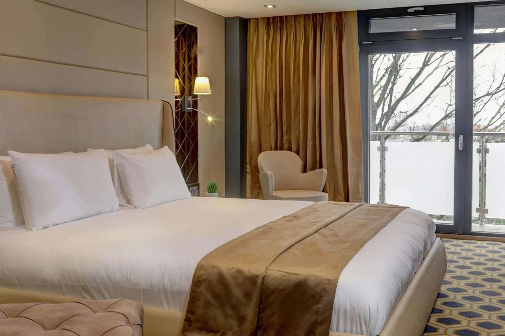 hotel image 8