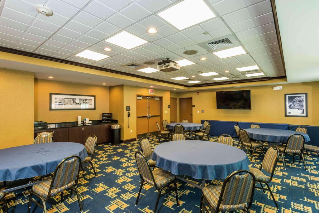 hotel image 12