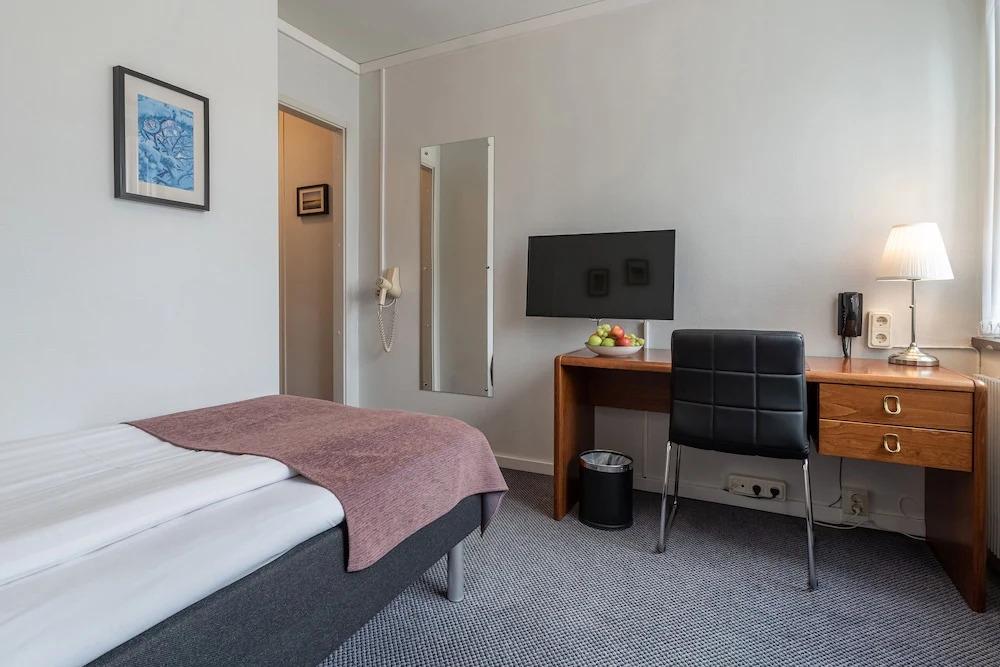 hotel image 8