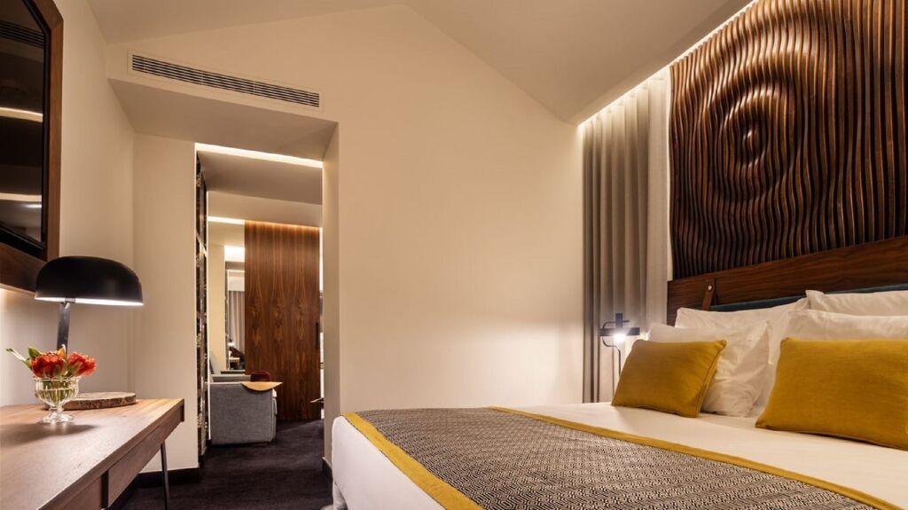 hotel image 13