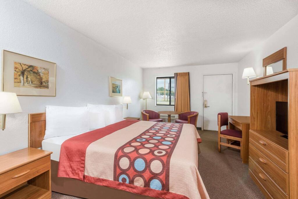 hotel image 8